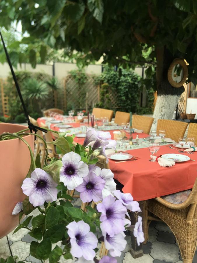 My Garden Hotel Tbilisi Eksteriør billede